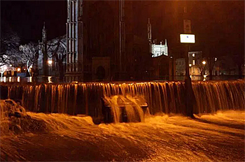 dws-bam-nuttall-boston-barrier-overtopping-2013-350px