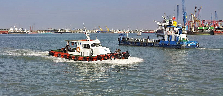 dws-van-oord-surabaya-harbour-770px